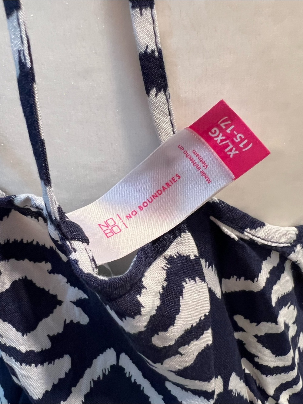 No Boundaries Navy Blue & White Geometric Spaghetti Strap Cami size XL - Picture 5 of 5